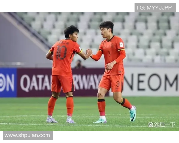 越南与朝鲜足球队激战正酣展现亚洲足球魅力与竞争力